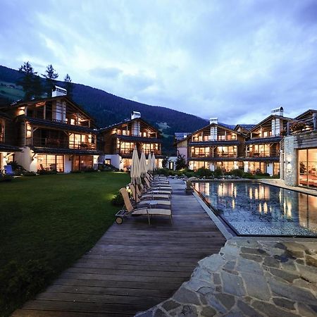 Post Alpina - Family Mountain Chalets San Candido Ngoại thất bức ảnh