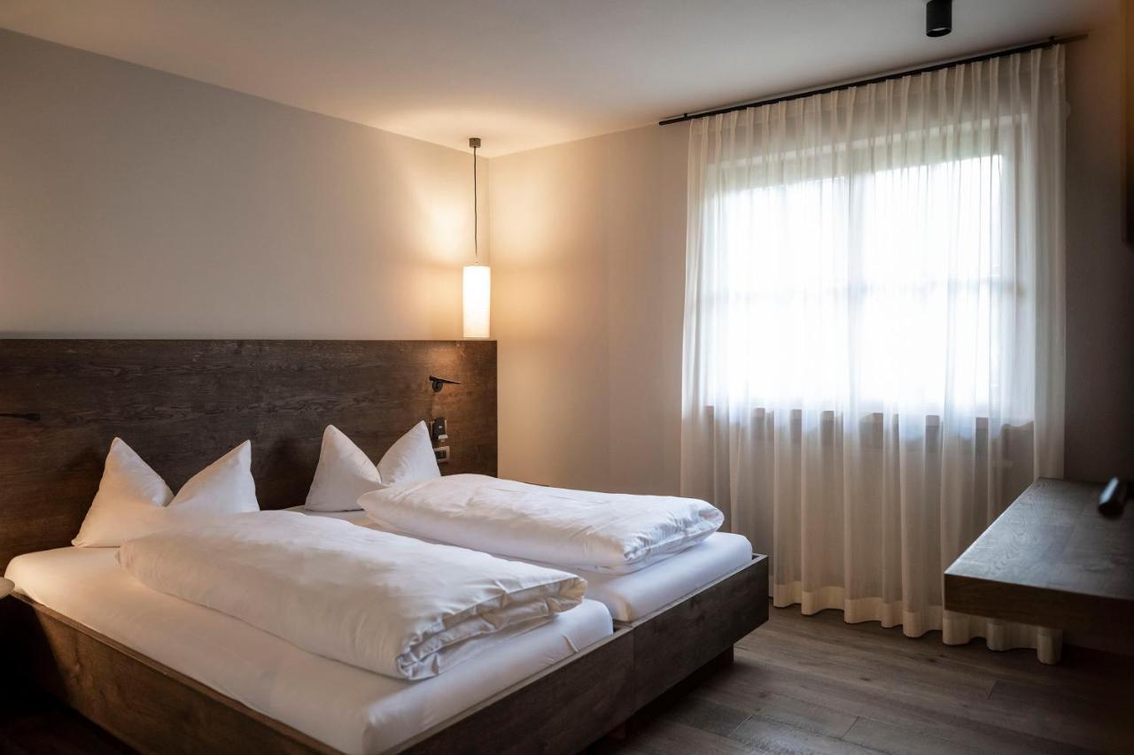 Post Alpina - Family Mountain Chalets San Candido Ngoại thất bức ảnh