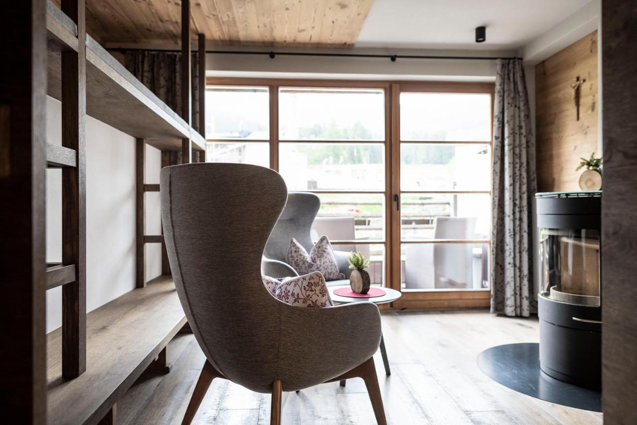 Post Alpina - Family Mountain Chalets San Candido Ngoại thất bức ảnh