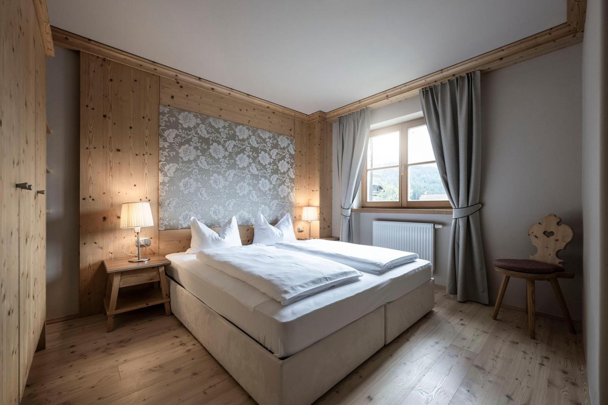 Post Alpina - Family Mountain Chalets San Candido Ngoại thất bức ảnh