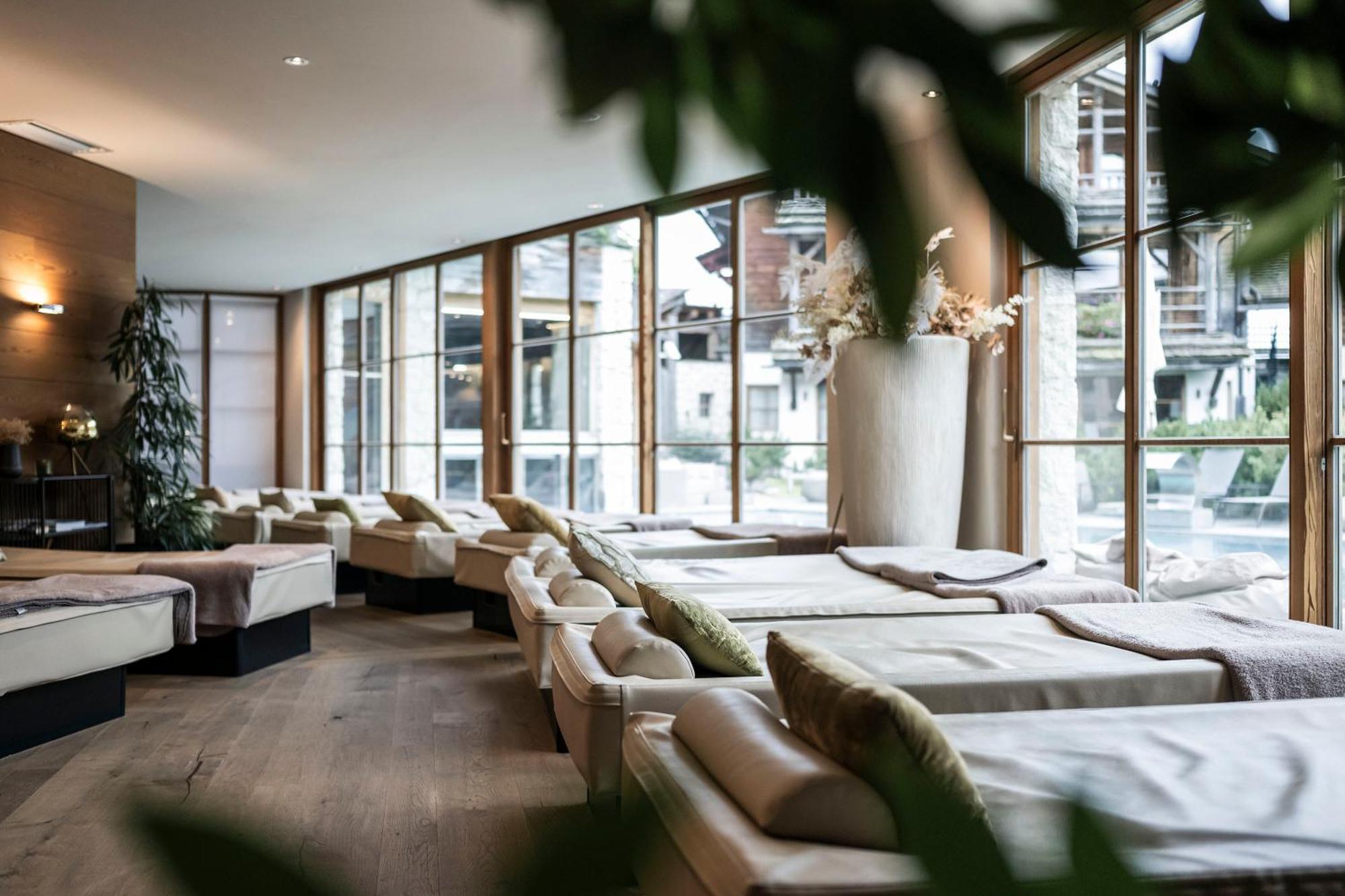 Post Alpina - Family Mountain Chalets San Candido Ngoại thất bức ảnh