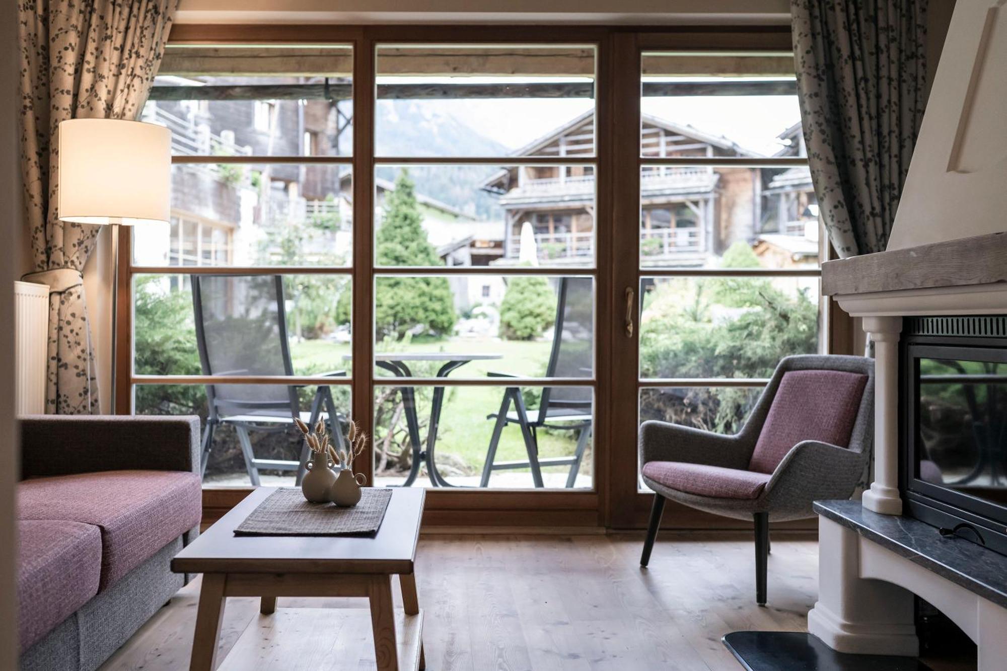 Post Alpina - Family Mountain Chalets San Candido Ngoại thất bức ảnh