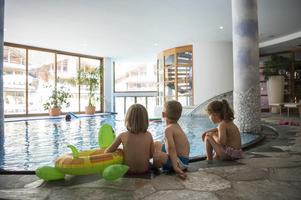 Post Alpina - Family Mountain Chalets San Candido Ngoại thất bức ảnh